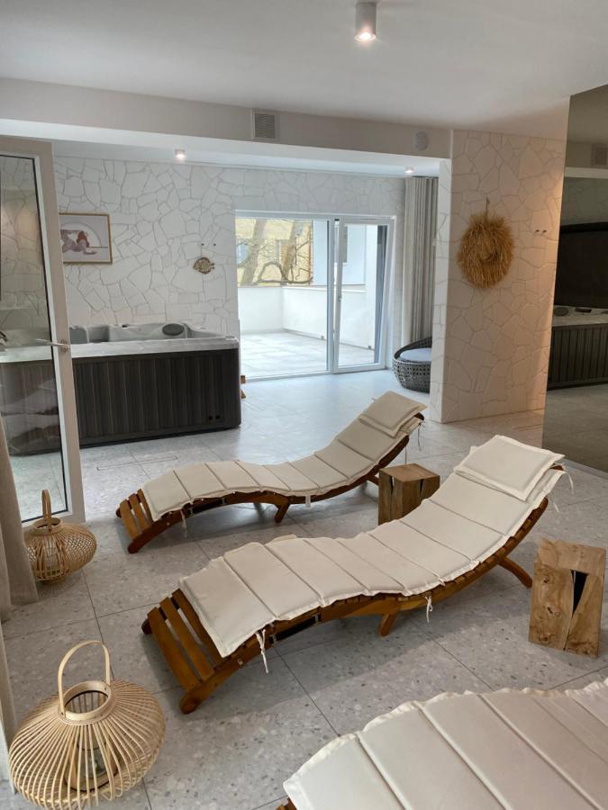 Apartamenty Na Wydmach &Spa โปเบียโรโว ภายนอก รูปภาพ